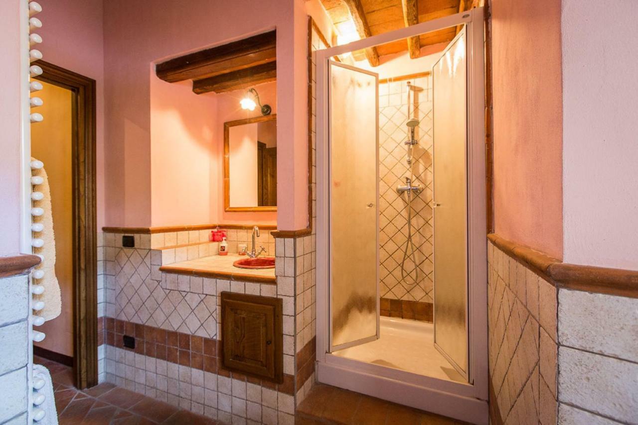 Rustico In Pietra Villa Chianni Buitenkant foto